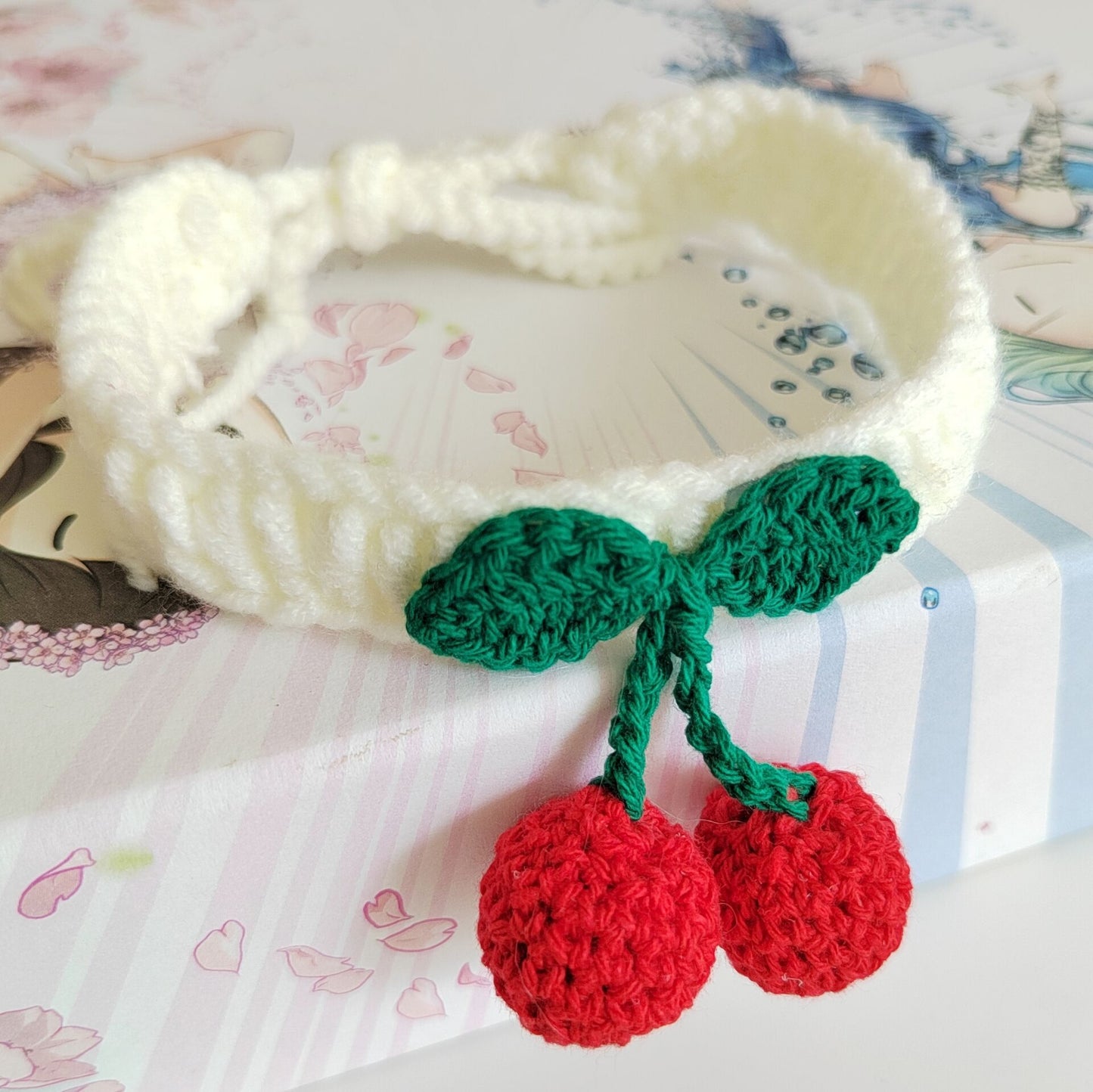 Handmade Knitted Cat Collar – Soft Wool Silent Pet Collar with Cozy Design